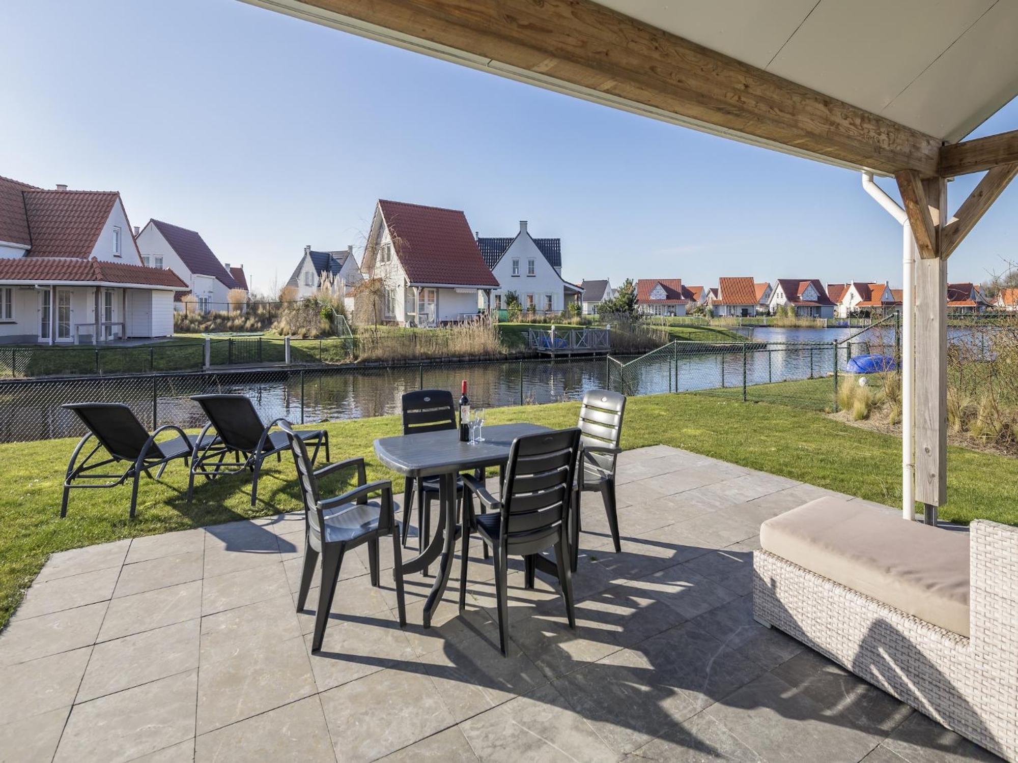 Detached Near The Villa *